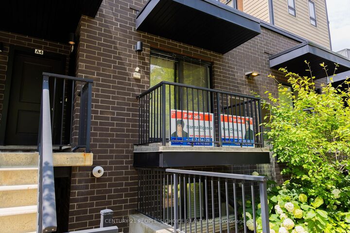 Property Photo: 190 Century Hill Drive A5 ON N2E 2W6