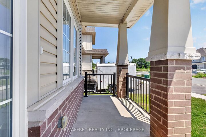 Property Photo: 117 Windermere Boulevard ON K0H 1G0