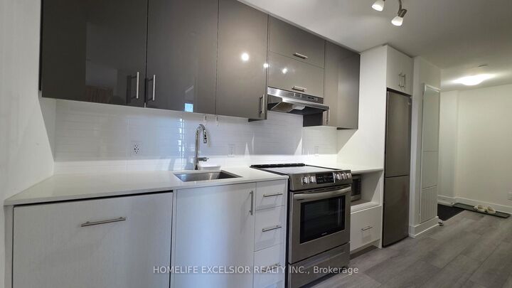 Photo de la propriété: 188 Fairview Mall Drive 829 ON M2J 0H7