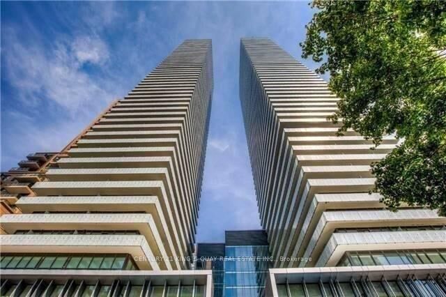 Property Photo:  50 Charles Street E 4204  ON M4Y 1T1 