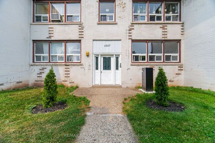 Property Photo: 1037 Churchill Avenue 1 ON L6H 2A7