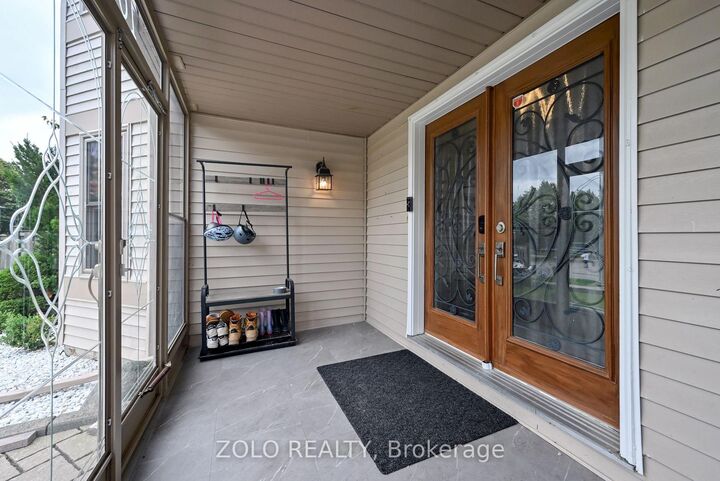 Property Photo: 1077 Anna Maria Avenue ON L9S 1W2