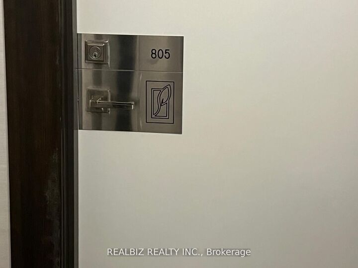 Property Photo:  4011 Brickstone Mews E 805  ON L5B 0J7 