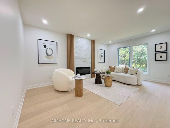 108 Berwick Crescent — photo 1