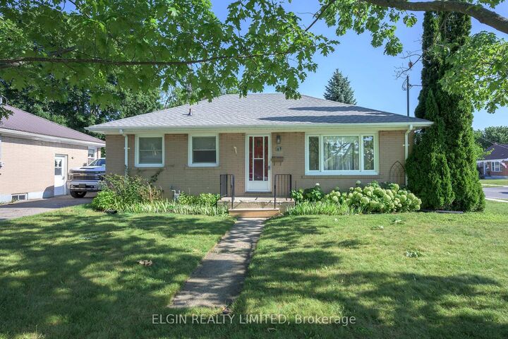 90 Dunkirk Drive — photo 1
