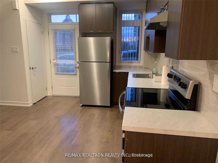 Property Photo: 50 Orchid Place Drive 4 ON M1B 0C4