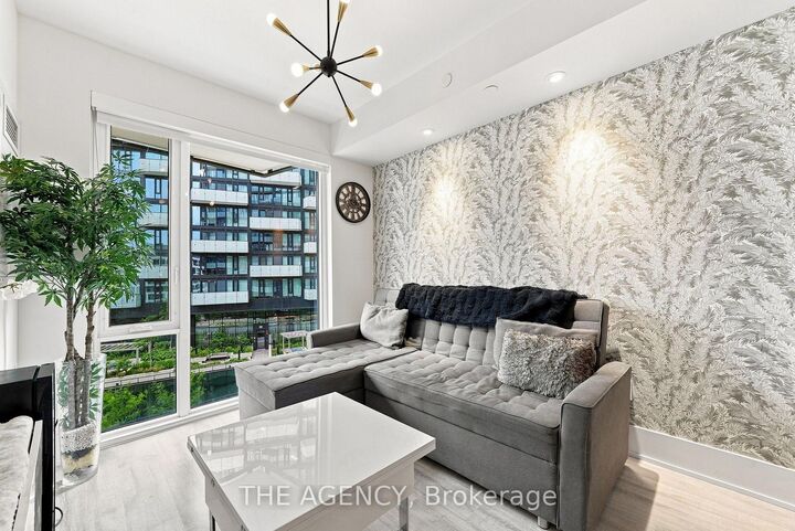 Property Photo: 470 Front Street 907 ON M5V 0V6