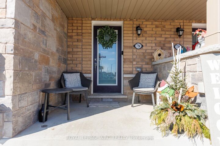 7794 White Pine Crescent — photo 1