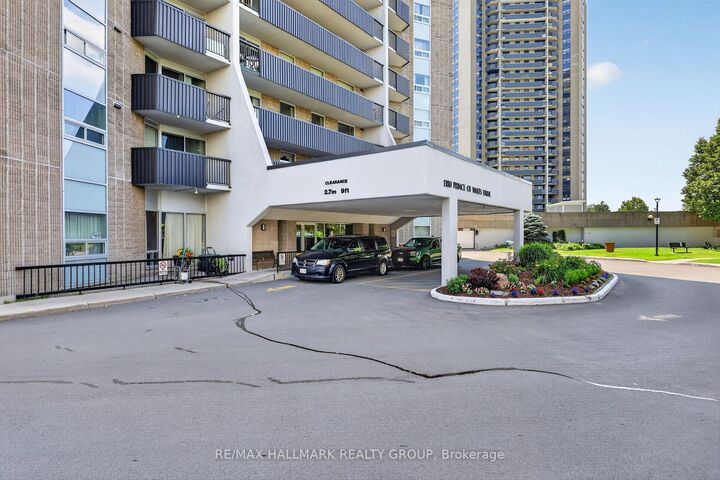 Property Photo:  1380 Prince Of Wales Drive 703  ON K2C 3N5 