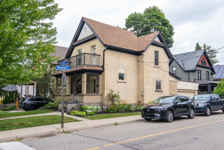32 Samuel Street — photo 1