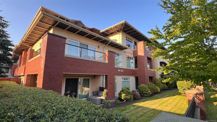 Property Photo:  2380 Brethour Ave #202  BC V8L 2A5 