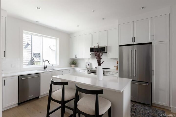 Property Photo:  10145 Fifth St #7  BC V8L 0E4 