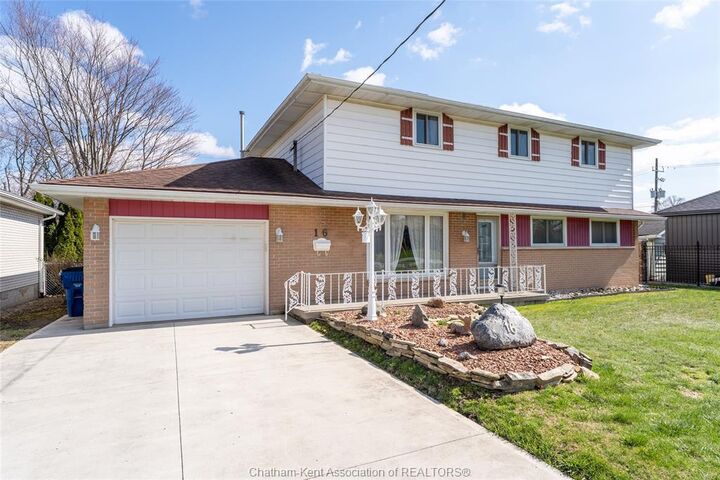 Property Photo: 16 Arthur Drive ON N7M 3Y4