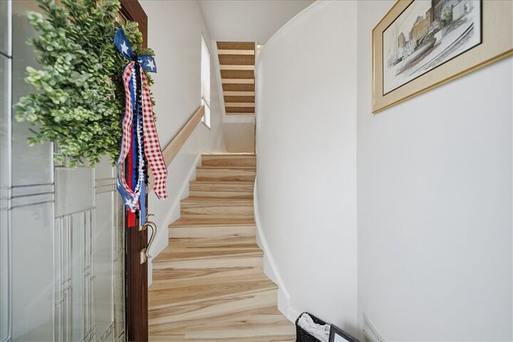 Property Photo: 2631 Hunters Point Dr PA 15090