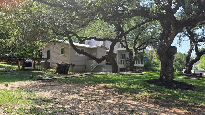 Property Photo:  2802 De Soto Drive  TX 78733 
