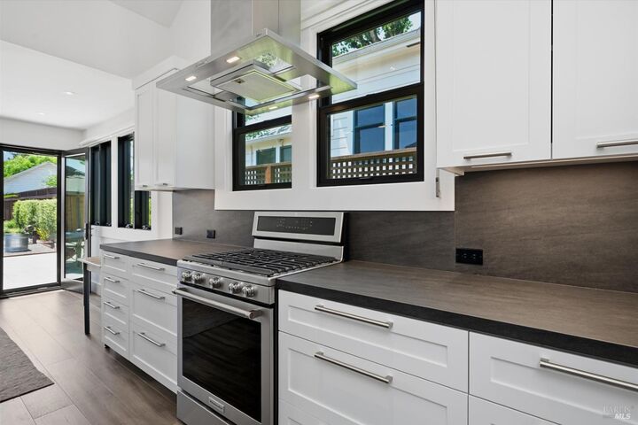 Property Photo:  1479 1481 Kearney Street  CA 94574 