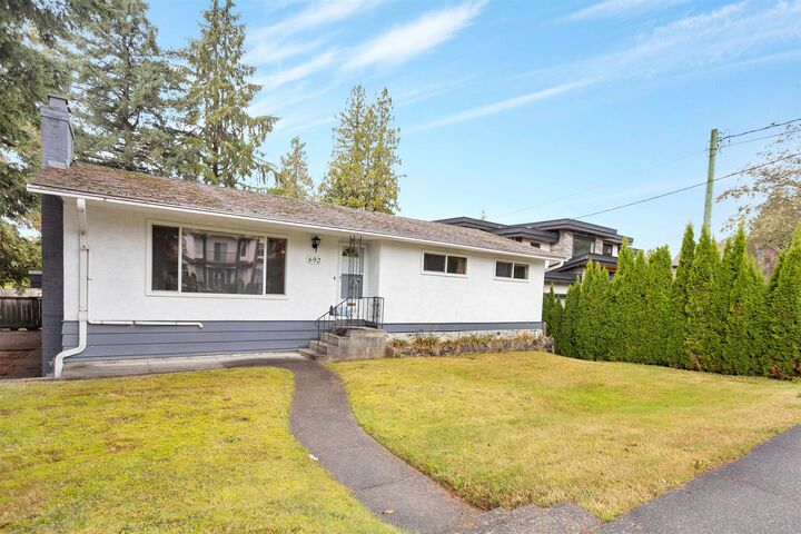 692 Blue Mountain Street — photo 1