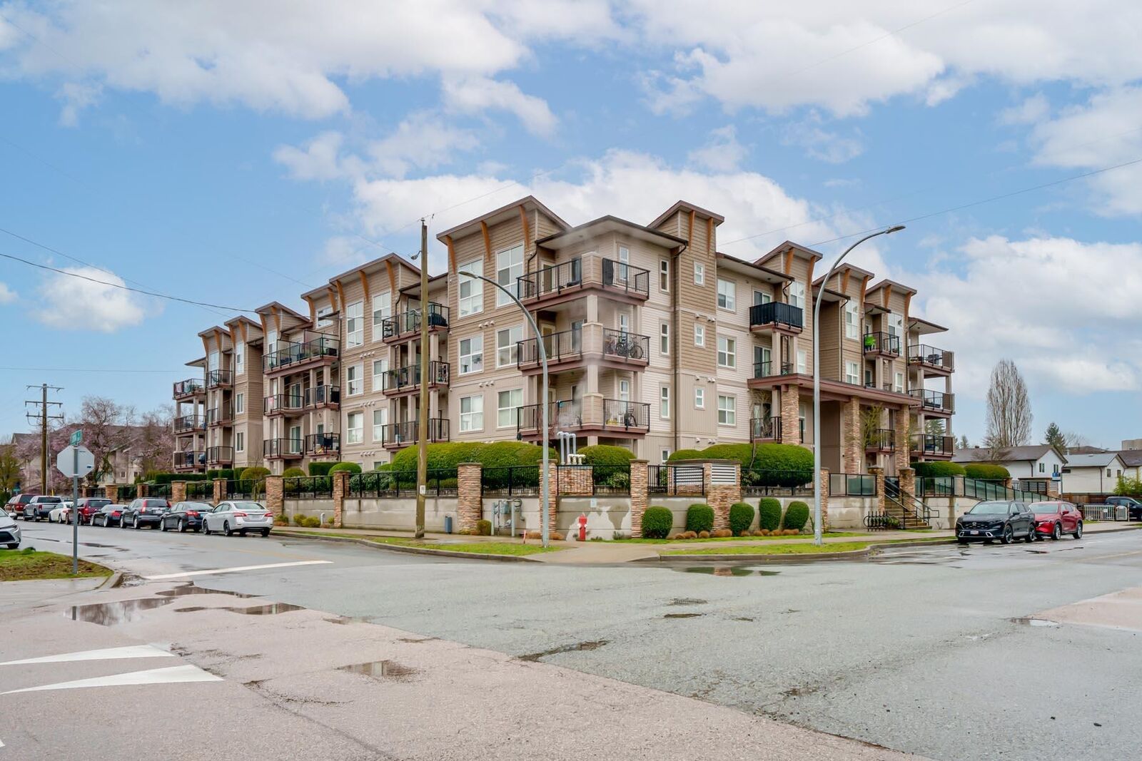 Property Photo: 20175 53 Avenue 208 BC V3A 0J8