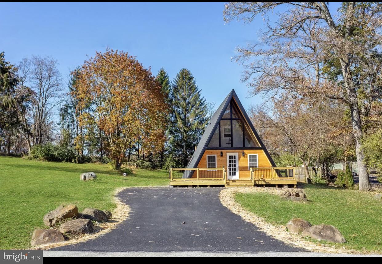 Property Photo:  231 Lake Meade Drive  PA 17316 