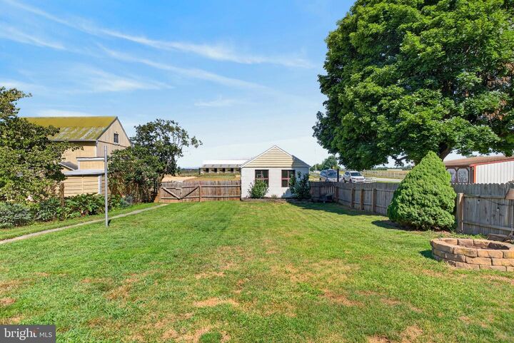 Property Photo:  2924 Hanover Pike  PA 17331 