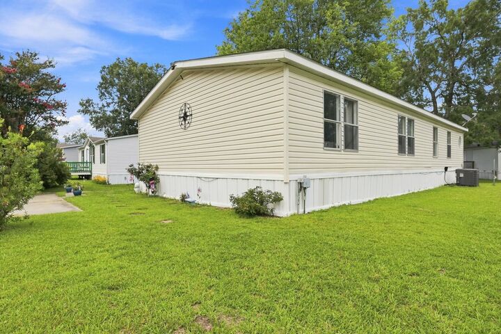 Property Photo: 510 Folly Estates Dr. SC 29588