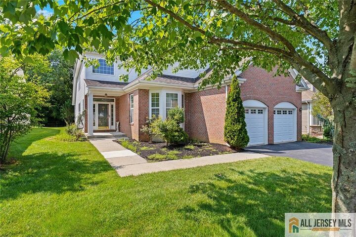 Property Photo:  95 Crescent Way 95  NJ 08831 