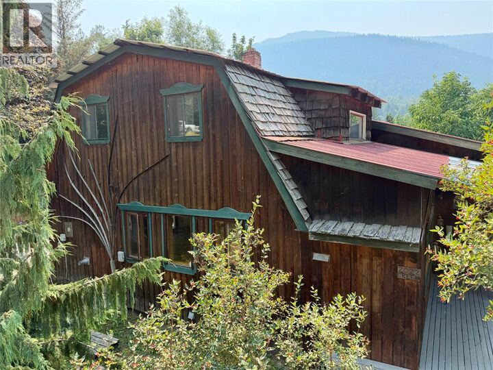 Property Photo: 2022 Creek Street BC V1L 1M7