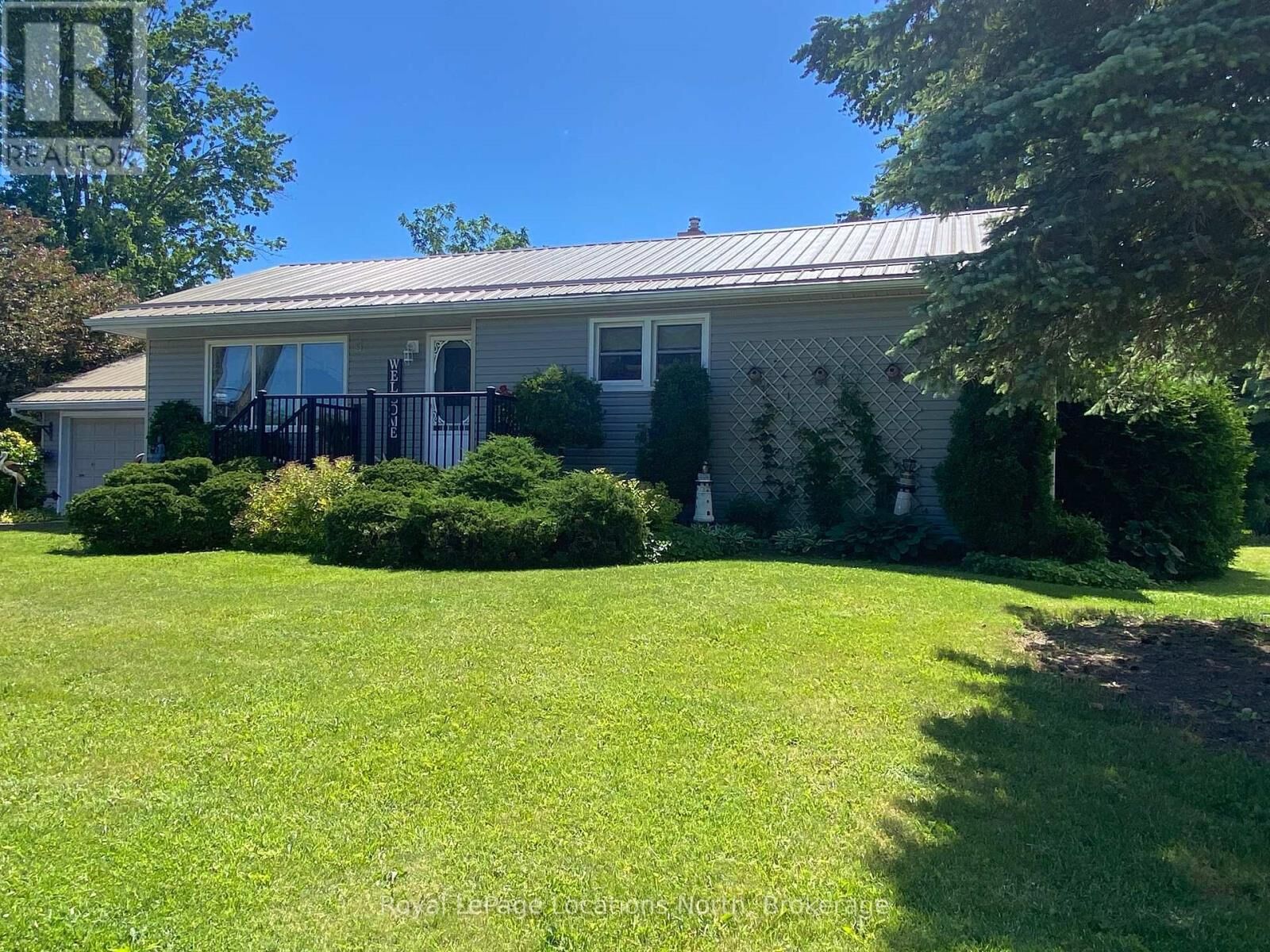 Property Photo: 227 Superior Street ON L0M 1S0