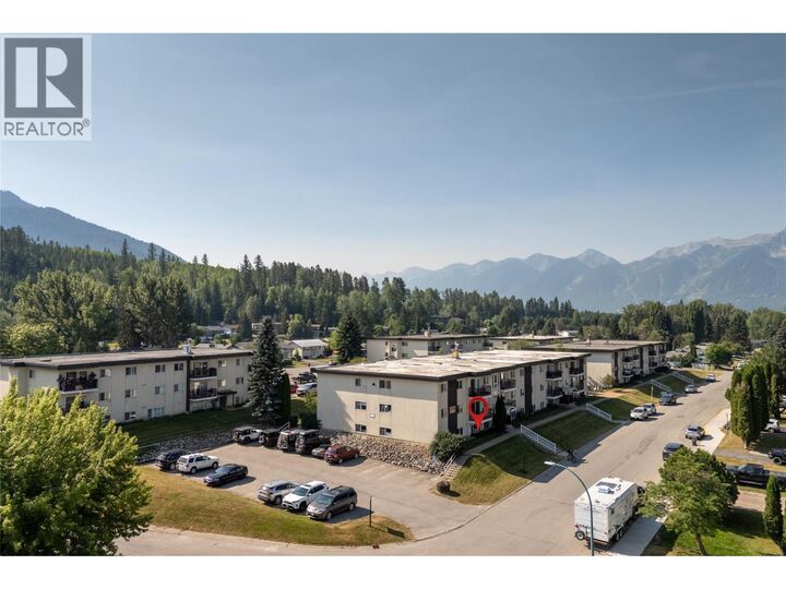 Property Photo: 40 Ridgemont Avenue 101 BC V0B 1M2