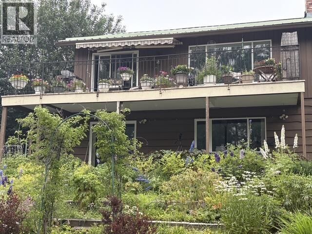 Property Photo: 404 Birch Avenue BC V0K 2E0