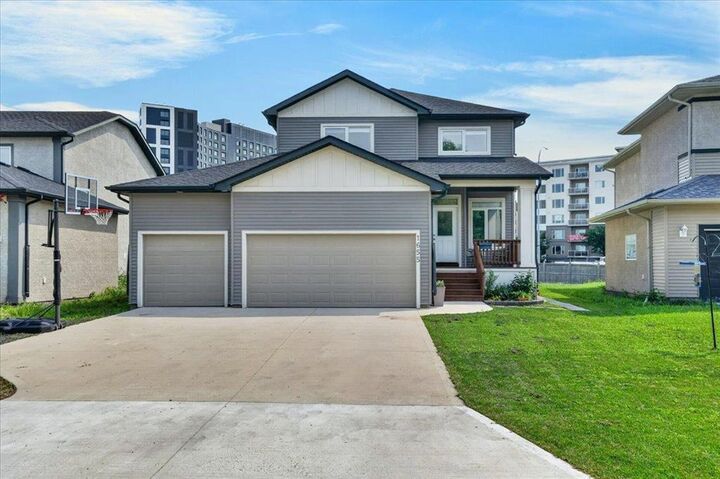 Property Photo: 1655 Chancellor Drive MB R3T 4B8