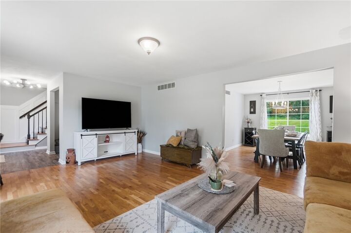 Property Photo:  2418 Fox Run Road  OH 45459 