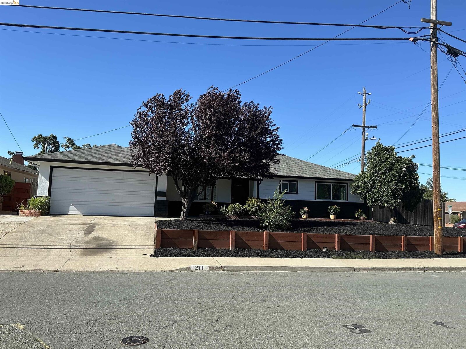 Property Photo: 211 Bart Ave CA 94509