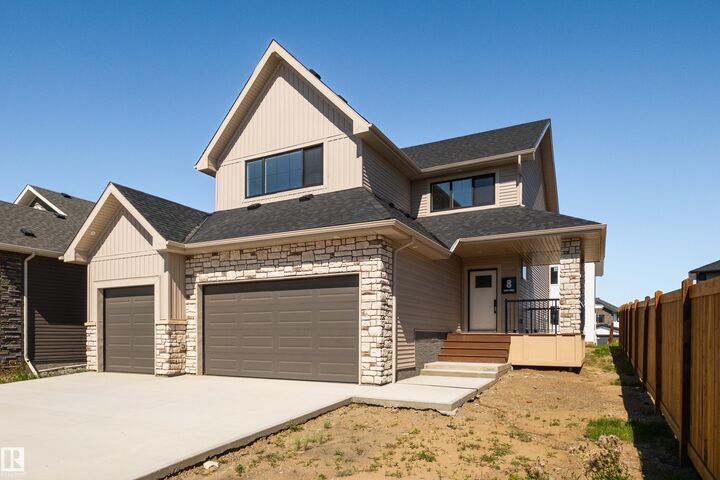 8 Darby Crescent — photo 1