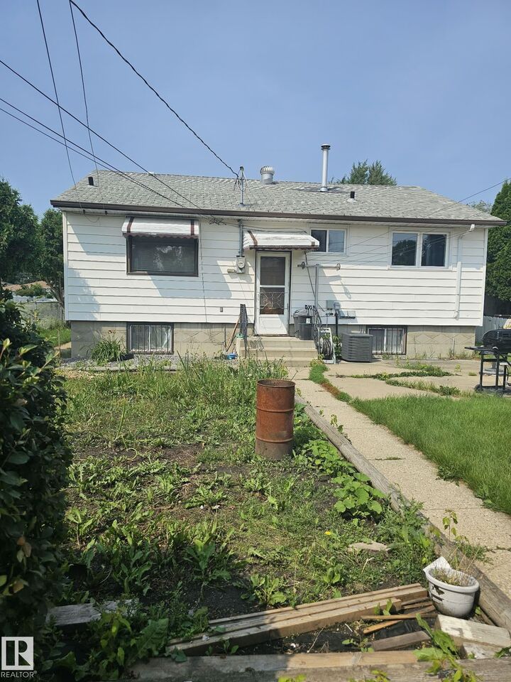 13103 63 Street NW — photo 1