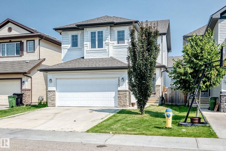Property Photo: 2923 16 Street NW AB T6T 0V8