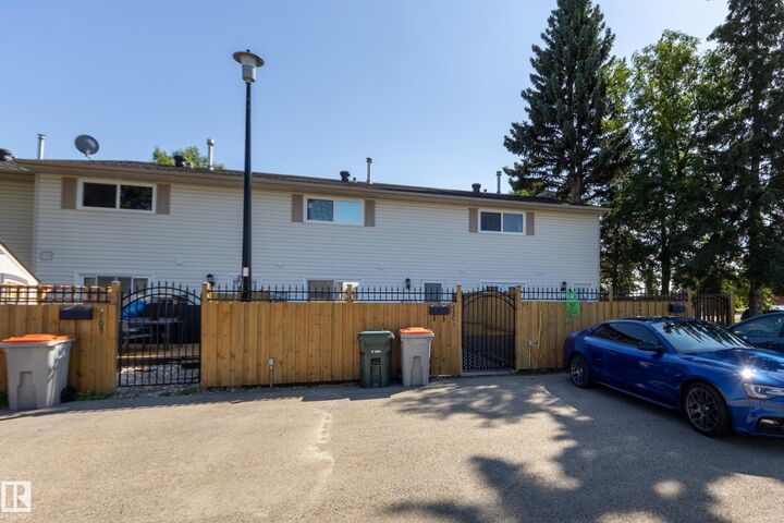 Property Photo: 4303 46 Street AB T7Z 1J5