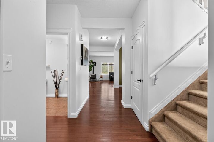 Property Photo:  817 Southfork Green  AB T9E 0P4 