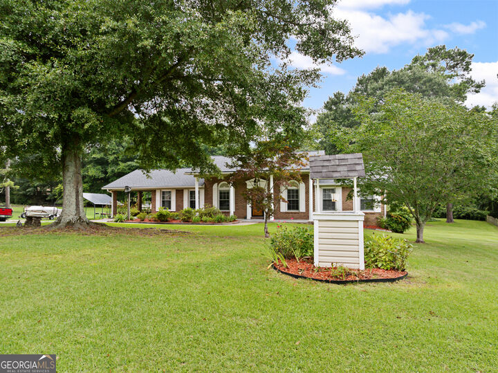 Property Photo: 576 Reeceburg Road SE GA 30173