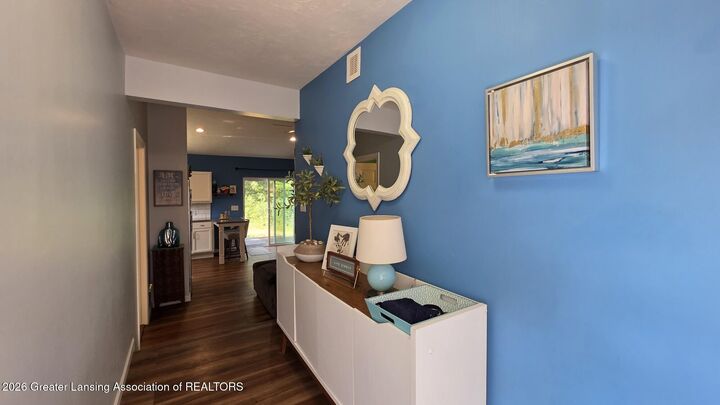 Property Photo:  413 W Howe Avenue  MI 48906 