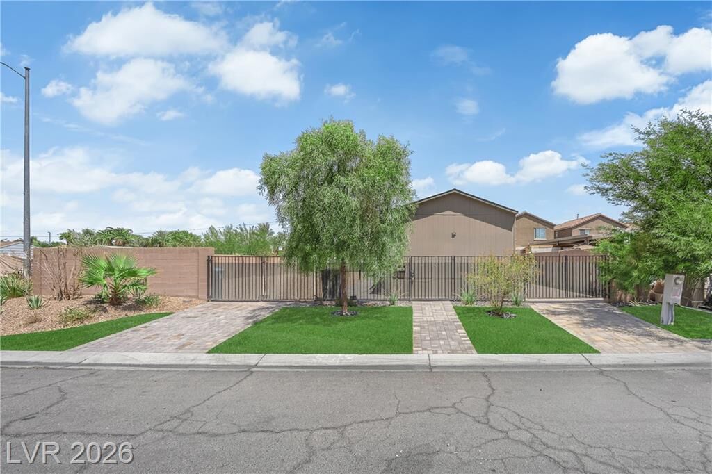 Property Photo:  5240 Los Pinos Street  NV 89122 
