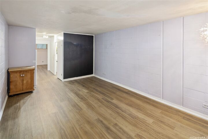 Property Photo:  1700 Makiki Street 112  HI 96822 