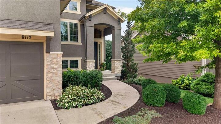 Property Photo:  9117 W 178th Street  KS 66013 