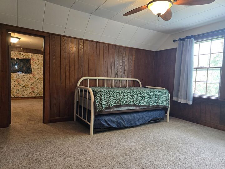 Property Photo:  400 Gloucester Avenue  KY 40965 