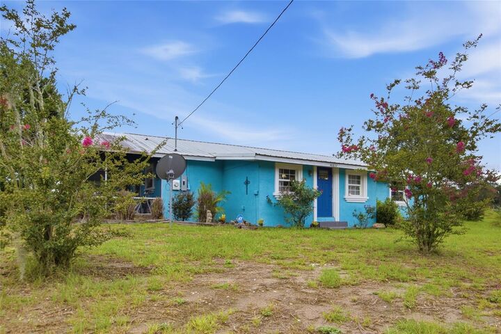 Property Photo: 40832 River Road FL 33525