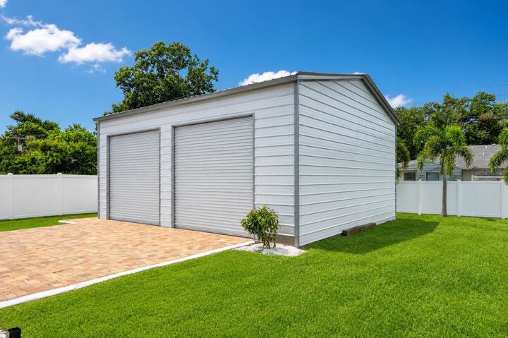 Property Photo:  2711 27th Avenue Drive W  FL 34205 