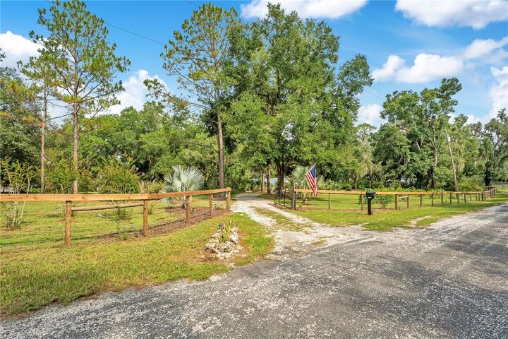 Property Photo: 41832 Carrie Lane FL 32702