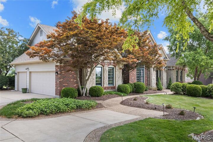 Property Photo:  5407 Guinevere Drive  MO 63304 