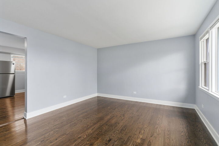 Property Photo: 7900 S Merrill Avenue 2E IL 60649