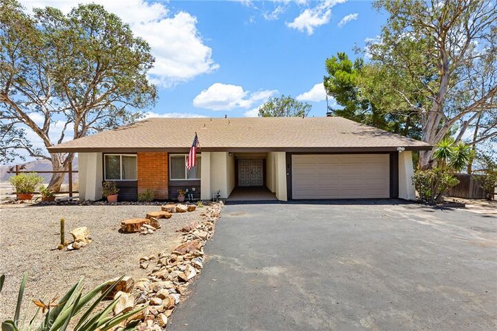 Property Photo:  36499 Linda Rosea  CA 92592 